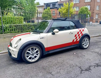 Très bonne voiture roule super bien