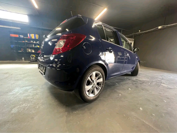 opel-corsa-12i-ultimate-big-1