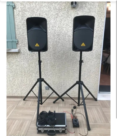 location-sonorisation-complete-et-jeux-de-lumiere-50-big-2