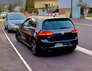 2017 Volkswagen Golf · Hatchback · 249 500 kilomètres au compteur