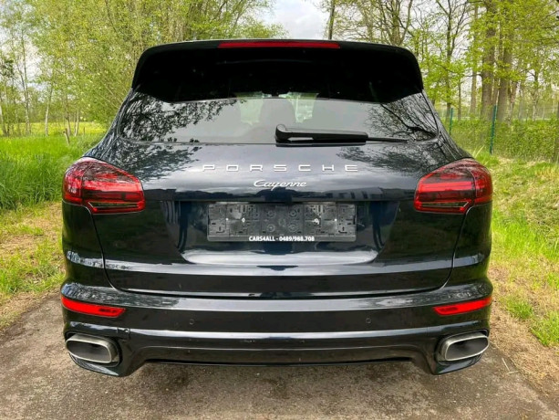 porsche-cayenne-big-1