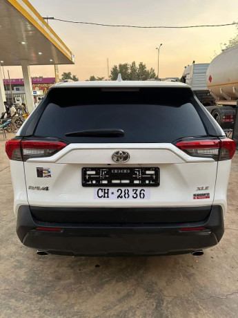 toyota-rav4-annee-2021-big-3