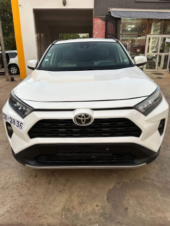 toyota-rav4-annee-2021-big-0