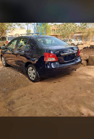 toyota-yaris-berline-big-1