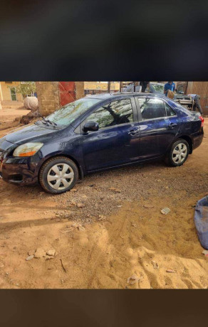 toyota-yaris-berline-big-0