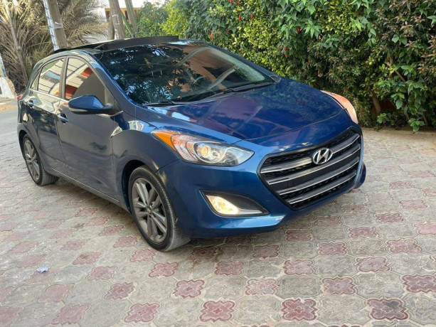 hyundai-elantra-gt-big-0