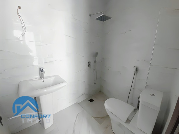appartements-f4-disponibles-a-la-location-a-ouest-foire-senegal-big-2